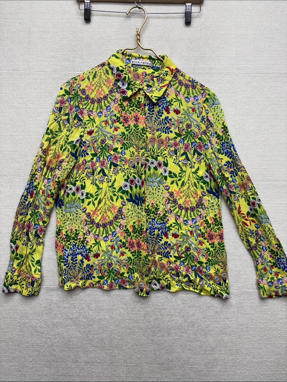 Alice + Olivia Yellow Floral Print Button-Down Shirt large